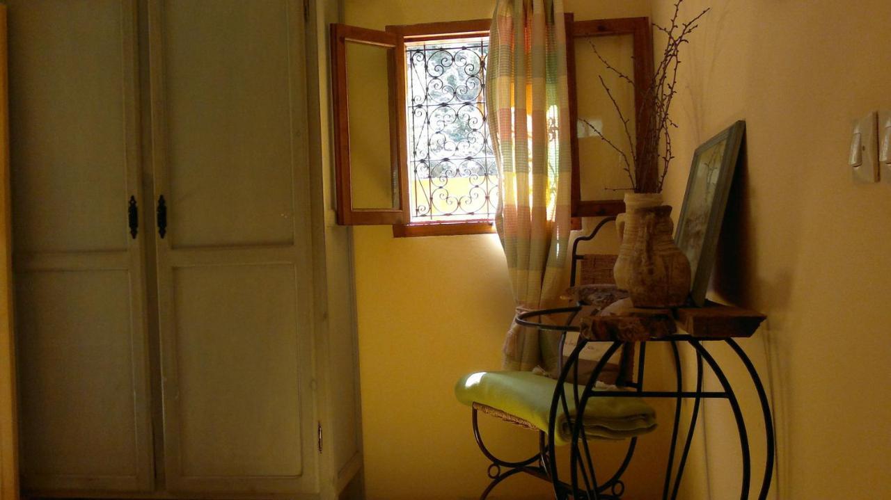 Au Bord De L'Eau Hotel Setti Fatma Room photo